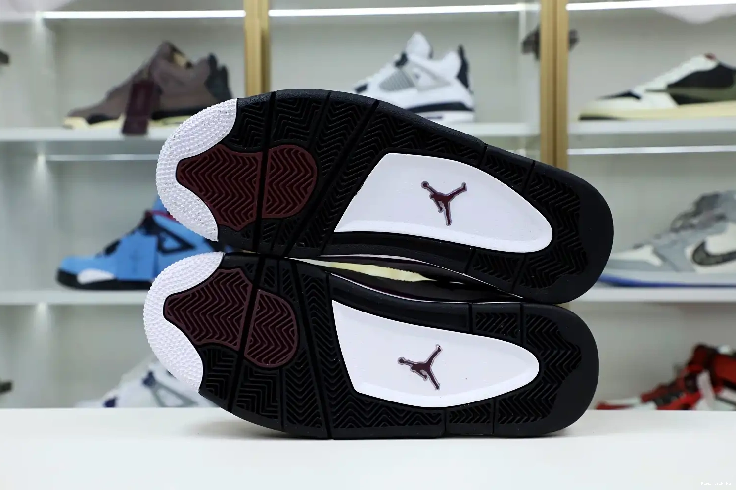 AIR JORDAN Kimikick SAINT-GERMAIN JORDAN RETRO X PARIS 4 AIR 'BORDEAUX' 0727